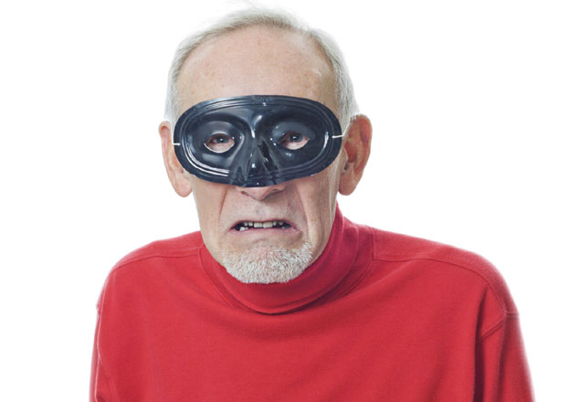 „ВЕСЕЛИ ДЕКИЦА”: Полиција ухапсила 80-годишњег пљачкаша банке